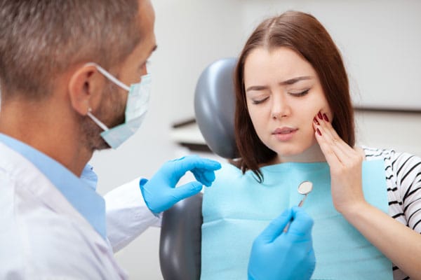 Emergency Dentistry in Webster - Root Canal - Toothache